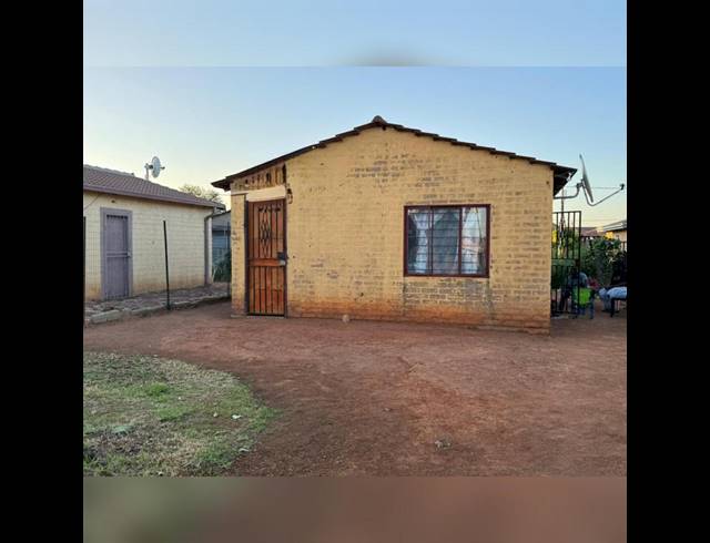 2 BEDROOM HOUSE FOR SALE IN SOSHANGUVE SOUTH